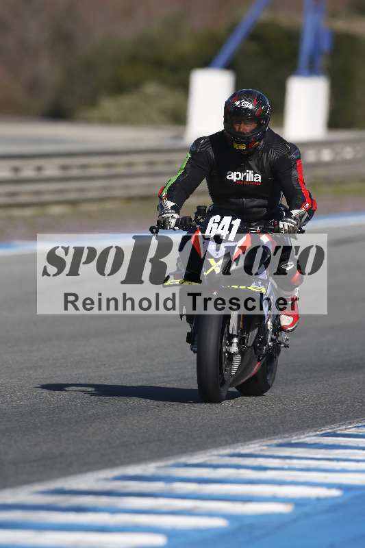 /Archiv-2024/02 29.01.-02.02.2024 Moto Center Thun Jerez/Gruppe gruen-green/641